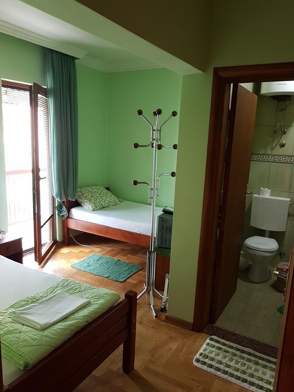 Guest House Pansion 10 Cetinje Exterior photo